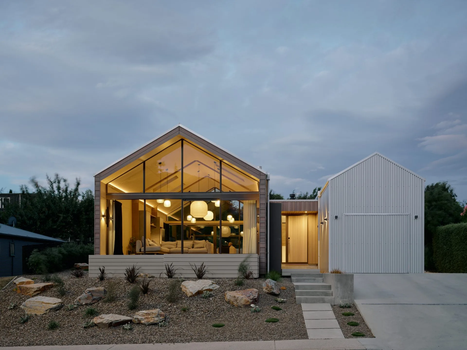 front facade of sustainable pavilion home