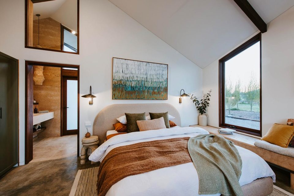 Photo inspiration: Curated Off The Grid Luxury Apartments In Southern Ohio Gallery View 49